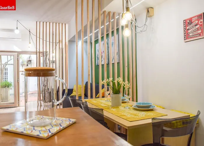 Guesthost - Tiburtina Apartments