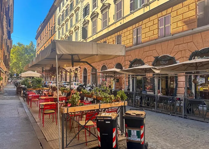 Casa Nicola - Modern 2BR Apt in Trastevere, Central Rome